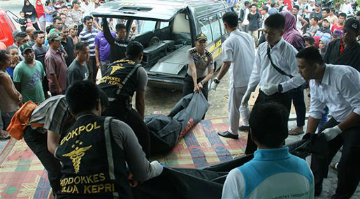 Indonesia Boat Sinking Kills At Least 51 Indonesia Boat Sinking Kills At Least 51