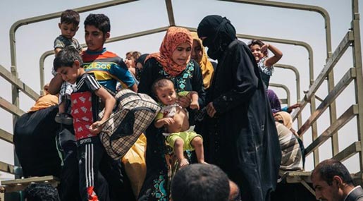 Iraqi civilians fleeing Mosul 