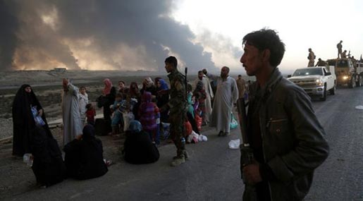 Civilians fleeing Mosul