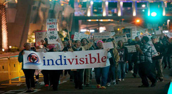 US Muslims Decry Trump Travel Ban