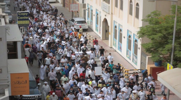 Protesters Fill the Streets of Bahrain as the Regime Issues Verdict against Ayatollah Qassim Protesters Fill the Streets of Bahrain as the Regime Issues Verdict against Ayatollah Qassim