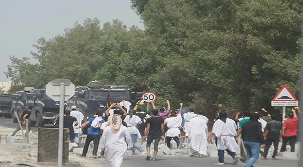Bahraini Forces Storm Diraz, First Martyr Falls