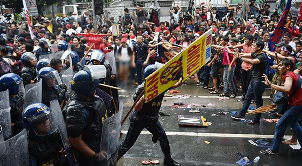 ASEAN Summit Kicks off in Manila amid Anti-US Protests ASEAN Summit Kicks off in Manila amid Anti-US Protests
