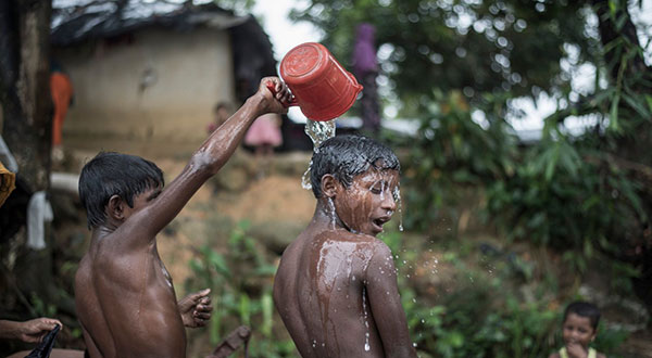 Rohingya Crisis: Fear of Epidemic Disaster as Disease Stalks Their Camps Rohingya Crisis: Fear of Epidemic Disaster as Disease Stalks Their Camps