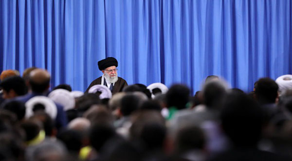 Imam Khamenei Urges Islamic Unity to Confront US Imam Khamenei Urges Islamic Unity to Confront the US