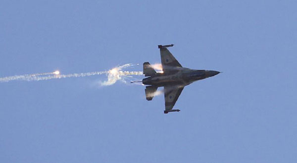 ’Israeli’ Warplanes Strike Syria Military Position Near Capital