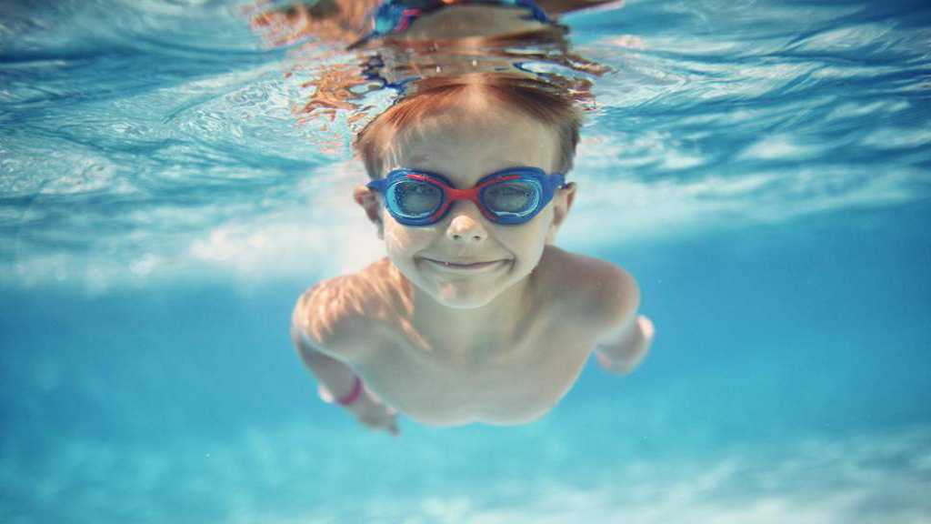 Child Drownings Linked to Parents’ «Fixation» With Their Phones