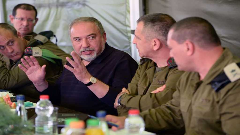“Israeli” War Minister Sparks Resignation Rumors with Planned Statement in Wake of Gaza Ceasefire