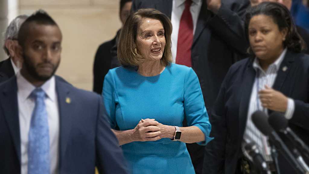 Pelosi Re-Elected to Lead Democrats, Eyes US House Speaker