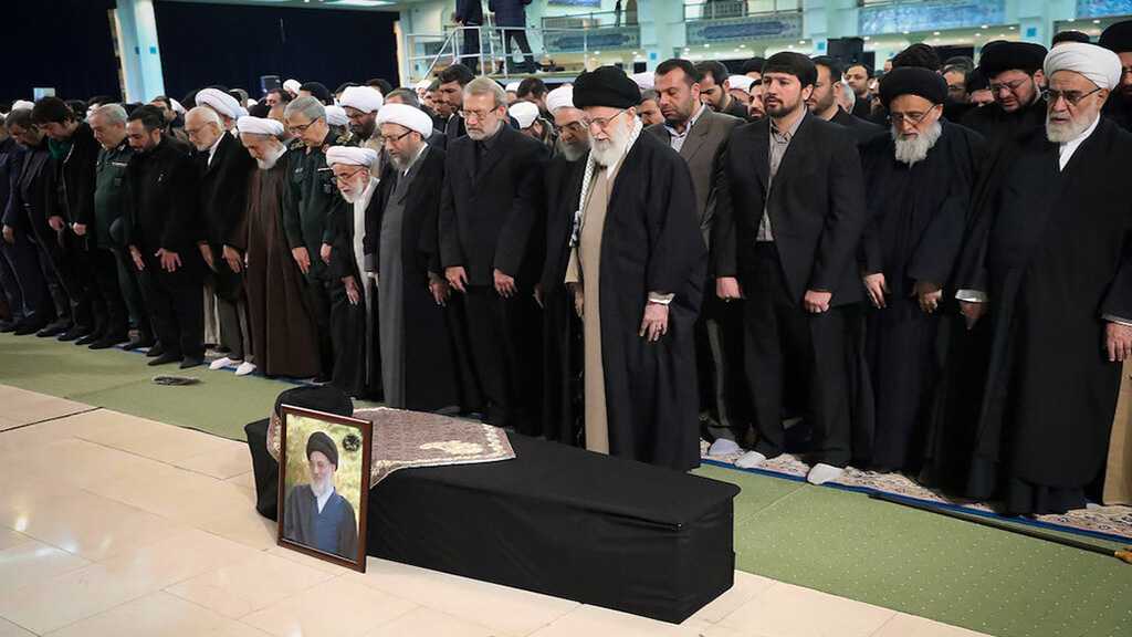 Ayatollah Shahroudi’s Funeral Attended by People, Officials in Tehran