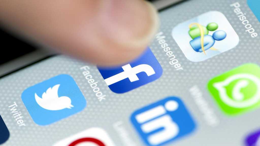 UK Could Ban Social Media Companies over Self-Harm Content