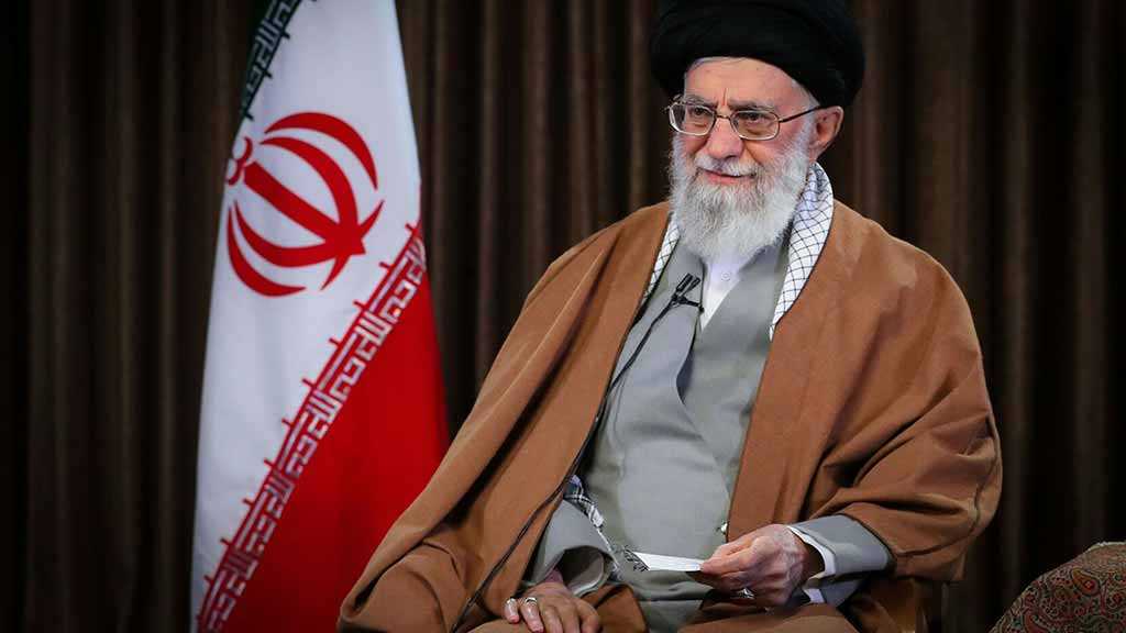 Imam Khamenei: Boosting Production is the Pivotal Issue of the New Year