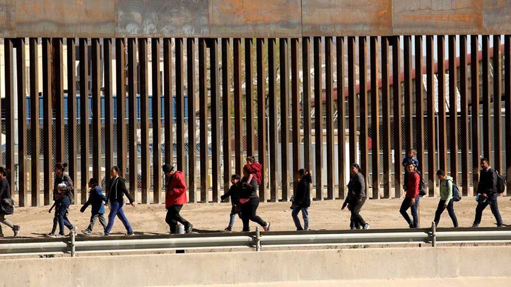 US Militias Told To Stand Down After Catching 300+ Migrants