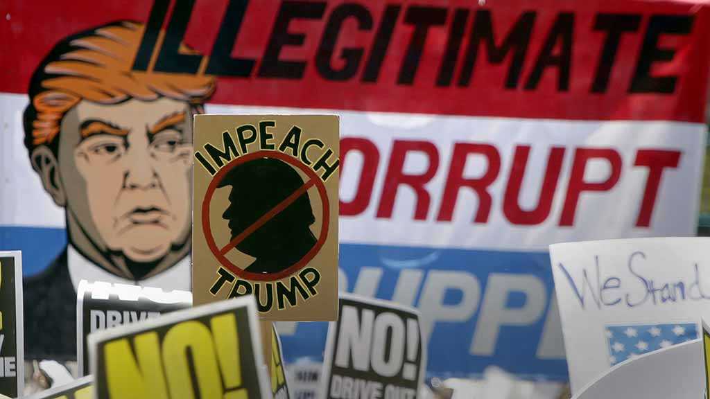 US Rep. Believes There Is «Enough Information» to Impeach Trump