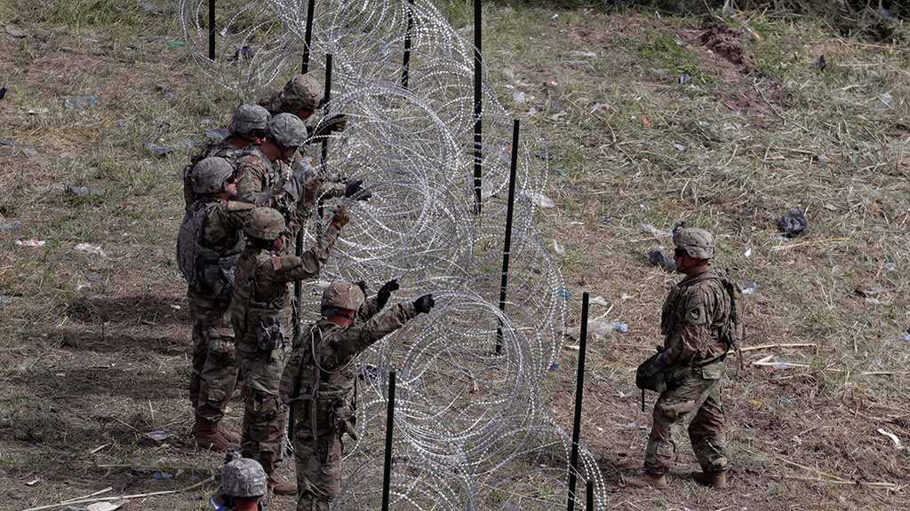 Pentagon to Deploy 320 More Troops to US-Mexico Border