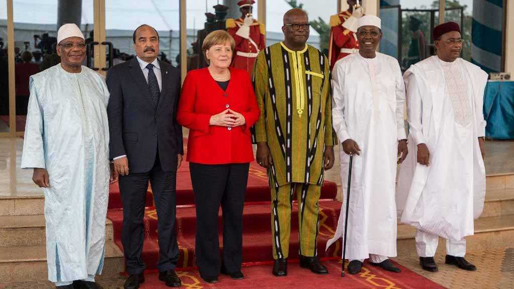 Merkel Promises Aid to Fight Takfiris in Burkina Faso