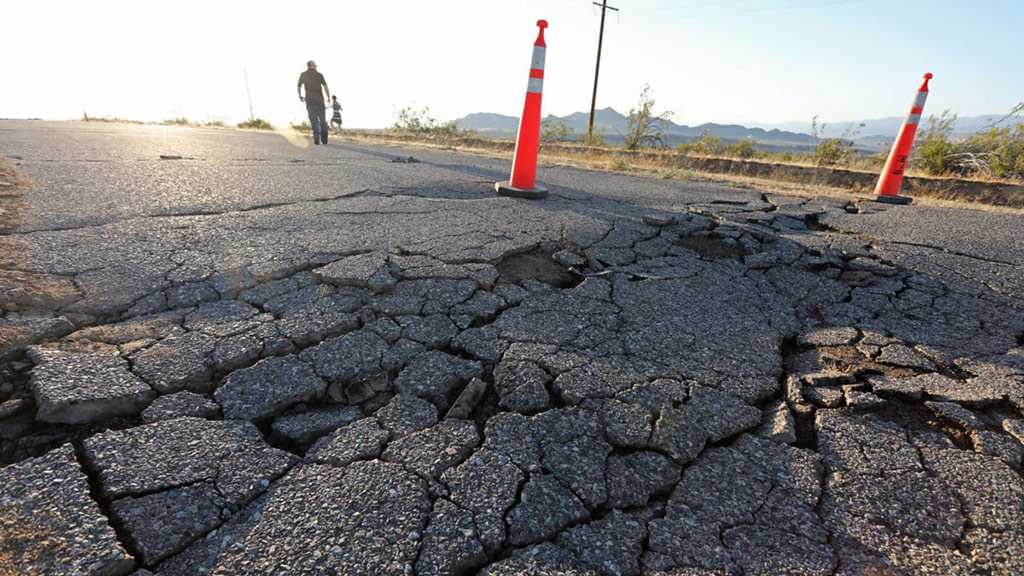 Magnitude 7.1 Earthquake Hits Southern California