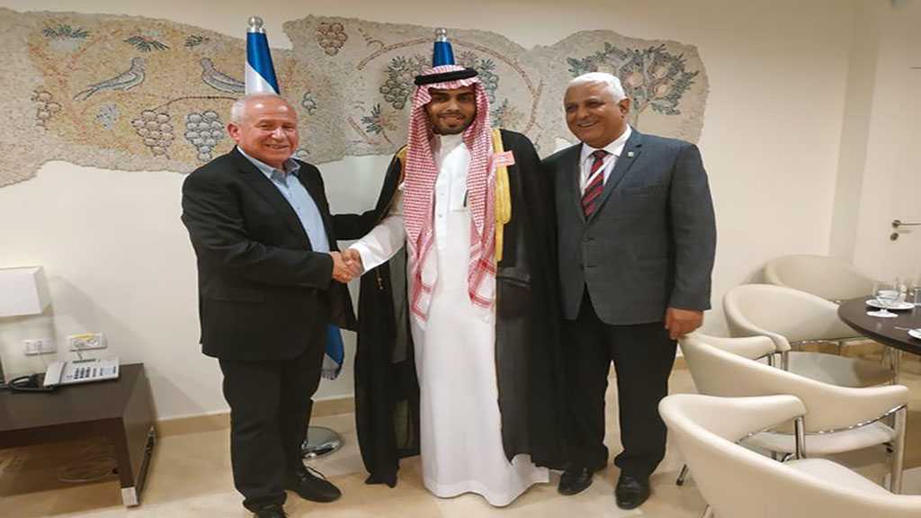 Palestinians ‘Welcome’ Saudi Blogger Set to Visit Netanyahu on Their Way