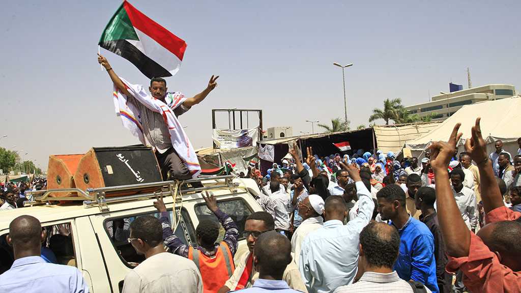 Sudan Protest Leaders Cancel Tuesday Talks with Generals