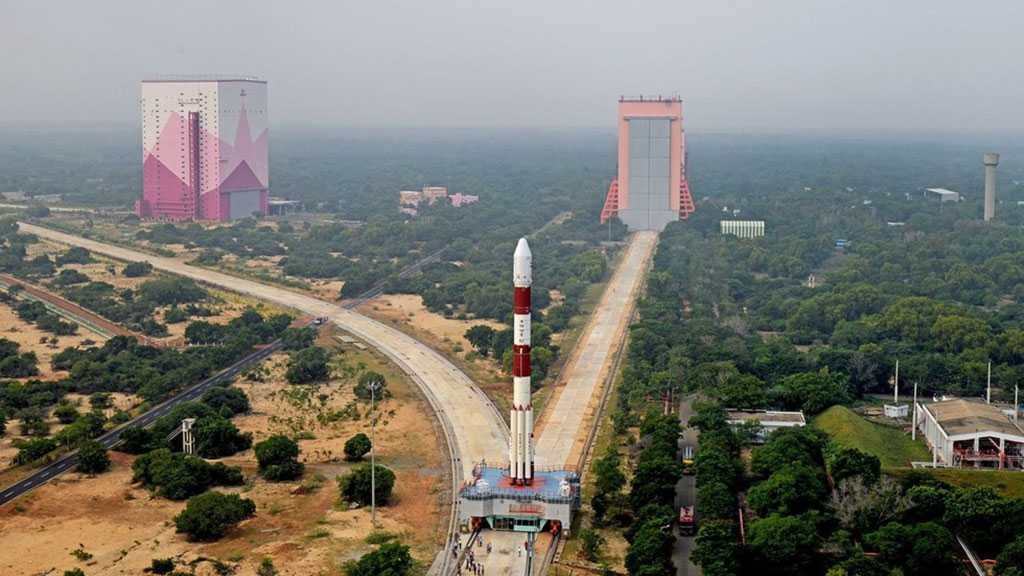 India Launches Cartosat-3 Observation Satellite, 13 Other Craft into Orbit
