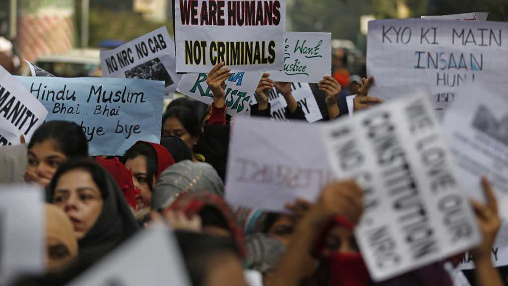 Protests Rage in India against Citizenship Law amid Restrictions