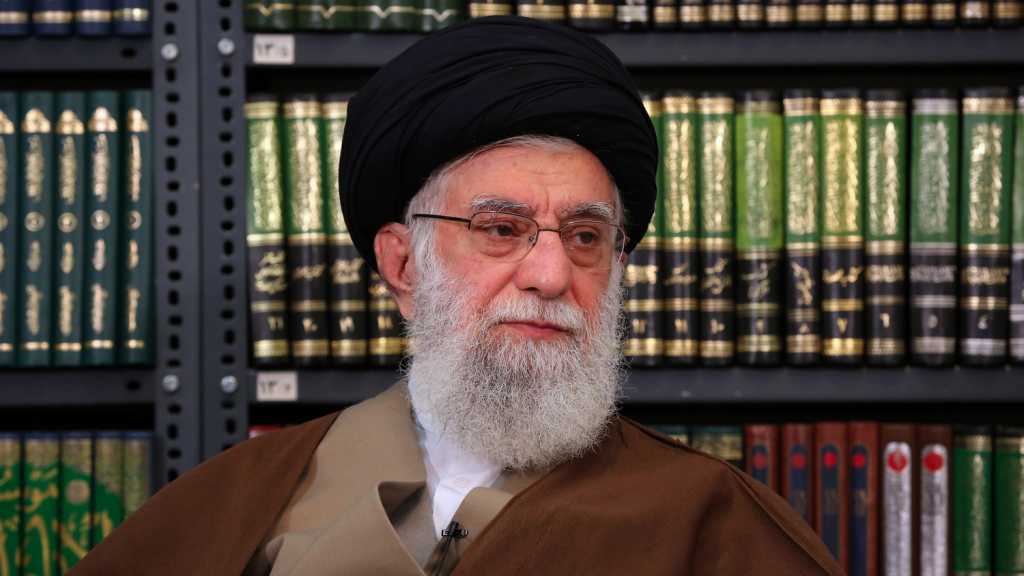 Imam Khamenei Thanks Iran’s Health Minister, Medical Staff for Bravely Fighting Coronavirus