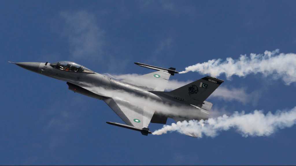 Pakistan Air Force F-16 Crashes in Islamabad