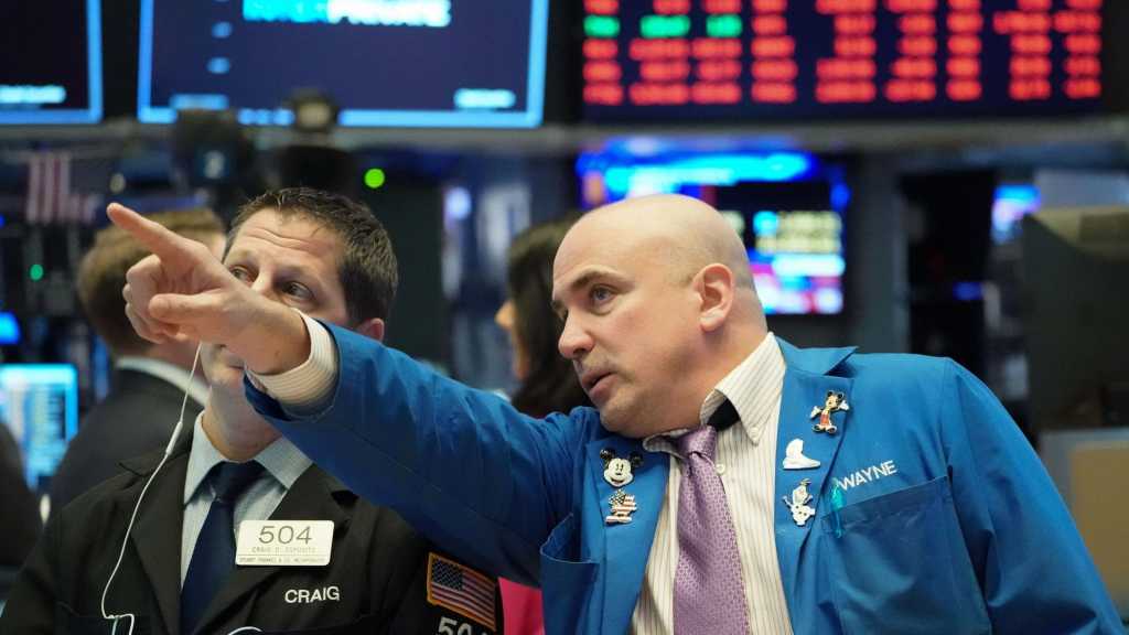 US Stocks Drop +10% over Coronavirus Pandemic Panic