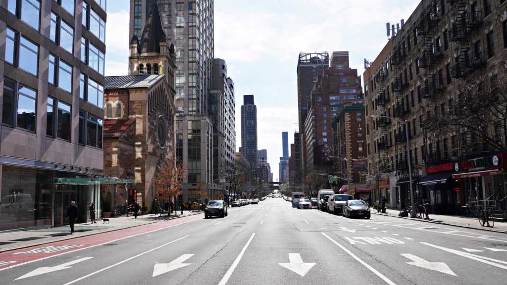 Coronavirus US: Cases Top 32K As NY Governor Estimates 40% To 80% of State Will Get Infected