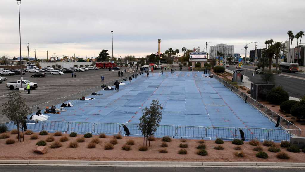 Unethical Social Distancing: Vegas Parking Lot A ’Homeless Shelter’ although City’s Hotels Empty