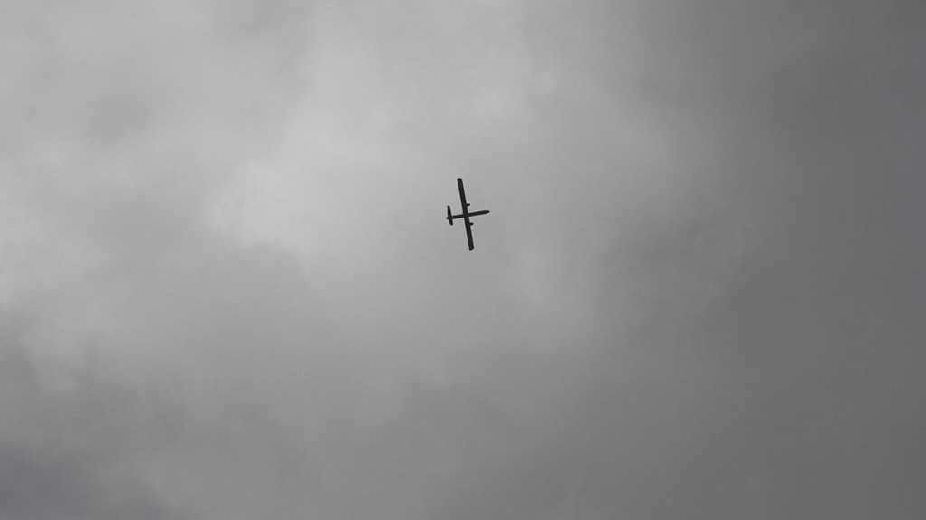 “Israel” Breaches Lebanese Sovereignty, Fires Flare Bombs over Shebaa Outskirts