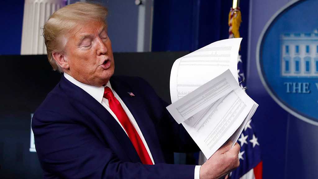 Trump Halts Immigration to the US to Ensure Americans Will Be ‘First In Line for Jobs’