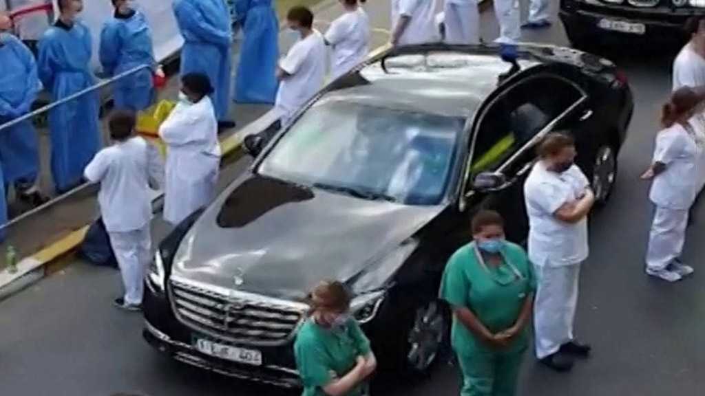 Medical Staff Give Icy Welcome to Belgian PM over Govt’s Covid-19 Response