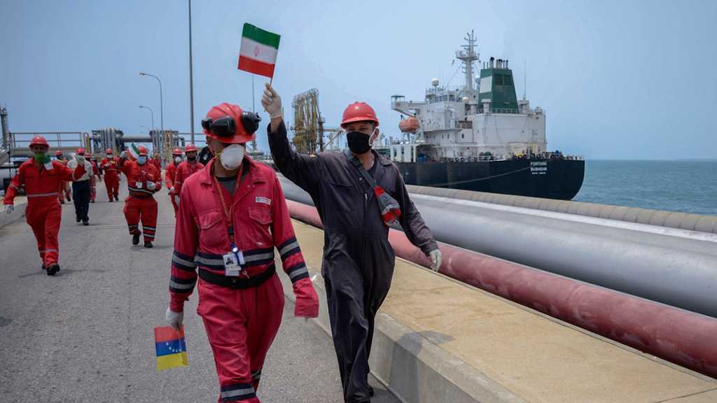 Shamkhani Lauds Crew of Iran’s Oil Tankers for Humiliating US Sanctions