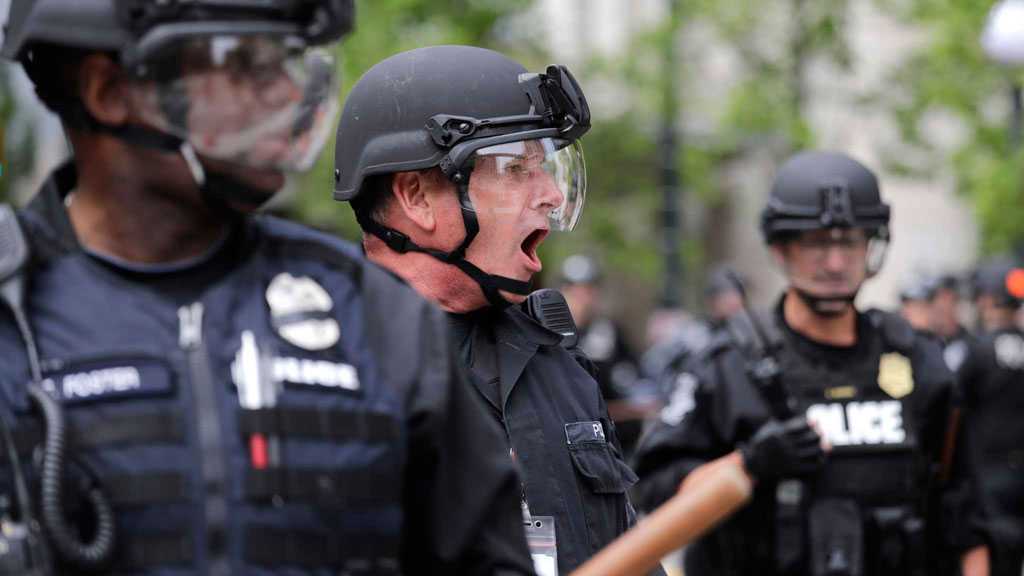 Seattle Cops Banned from Using Tear Gas, Stun Grenades against Protesters