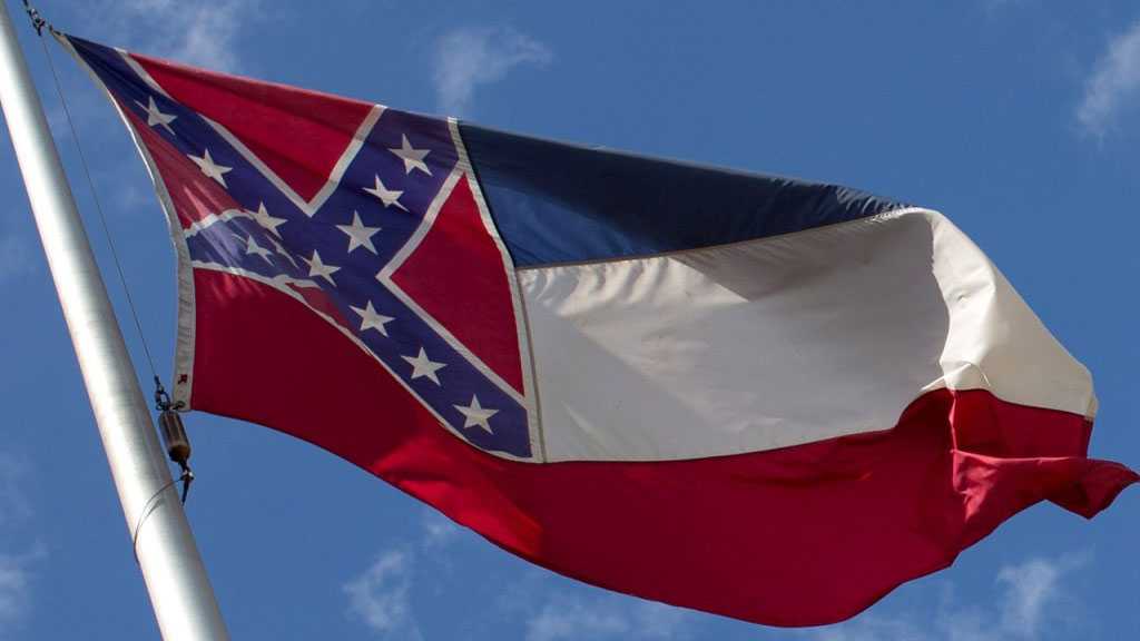 Mississippi Removes Confederate Battle Standard from State Flag
