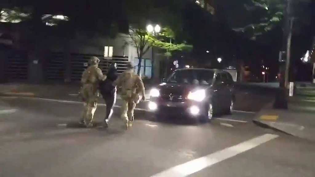 US Police Use Unmarked Vehicles to “Grab” Protesters in Portland