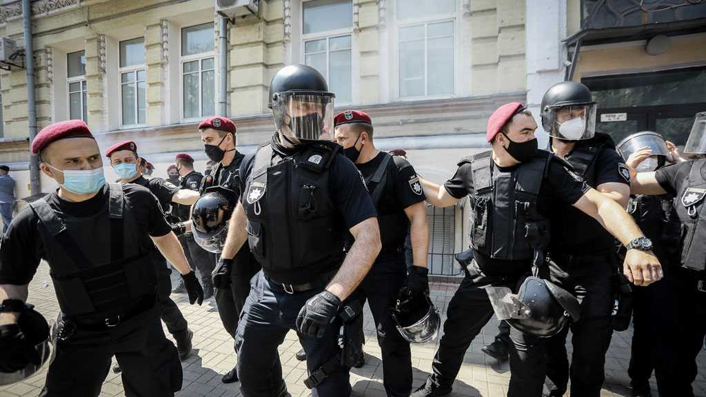 Man Armed with Grenade Takes Policeman Hostage in Ukraine’s Poltava