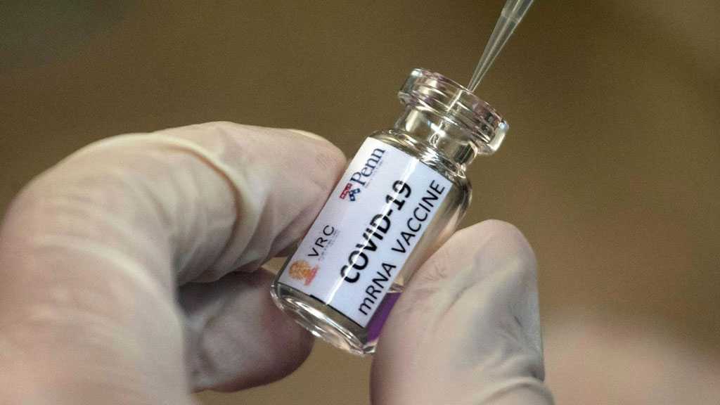 White House Chief Says ’Hopeful of Good News’ on Virus Vaccinations