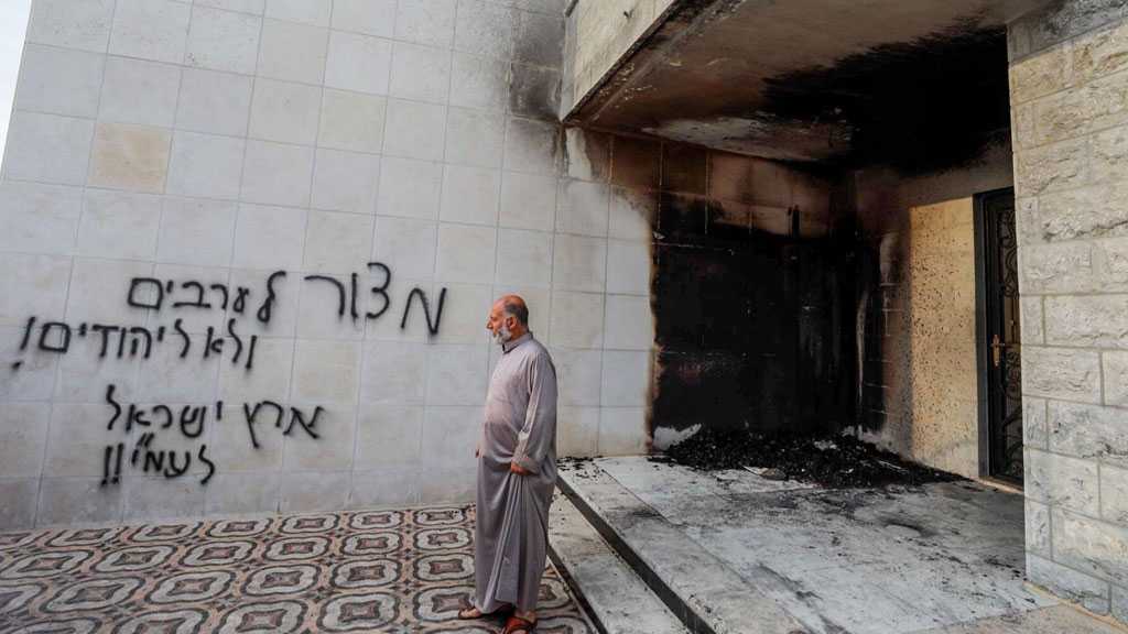 ‘Israeli’ Settlers Set Palestinian Mosque on Fire