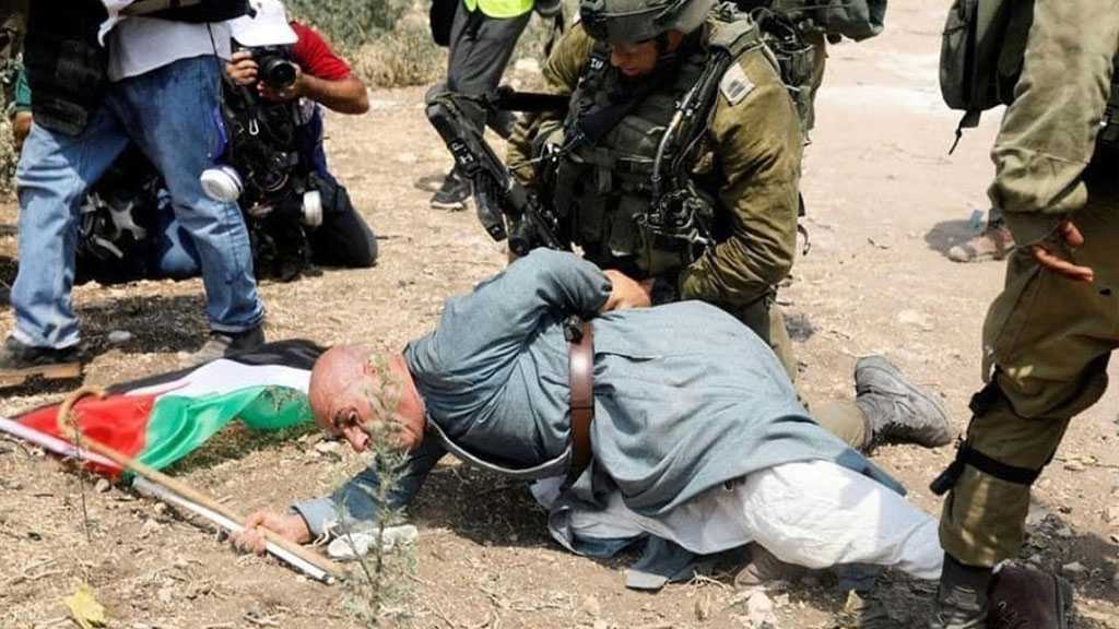 #ICantBreathe: ‘Israeli’ Soldier Kneels on Palestinian Elderly’s Neck in West Bank Protest
