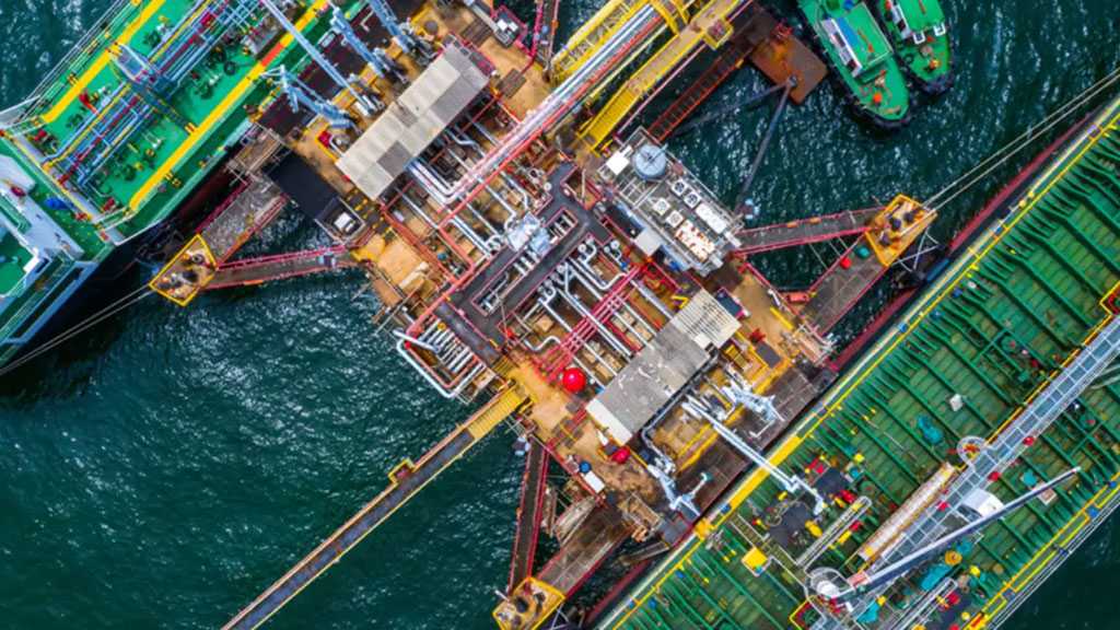 Third Iranian Tanker Docks at Venezuelan Port, Maduro Promises Fuel Supply