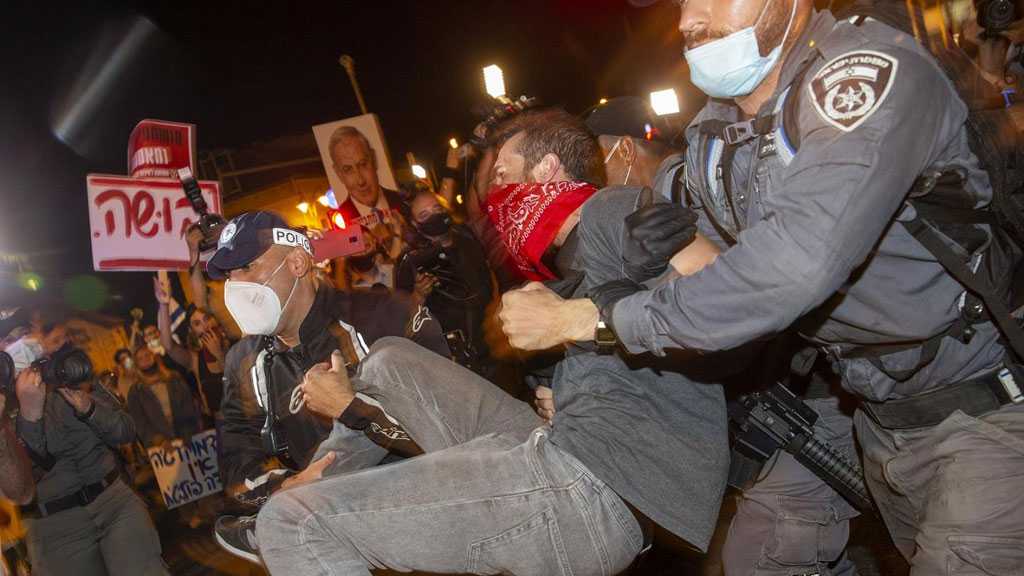‘Israeli’ Police Make Arrests Amid Anti-Netanyahu Protests