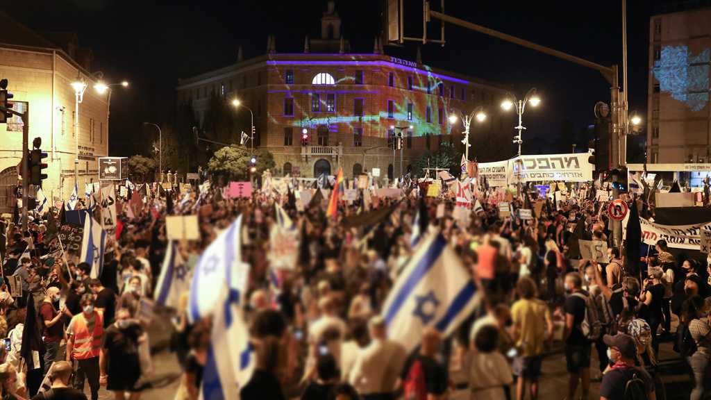 Anti-Netanyahu Rallies Engulf ‘Israeli’-occupied Cities