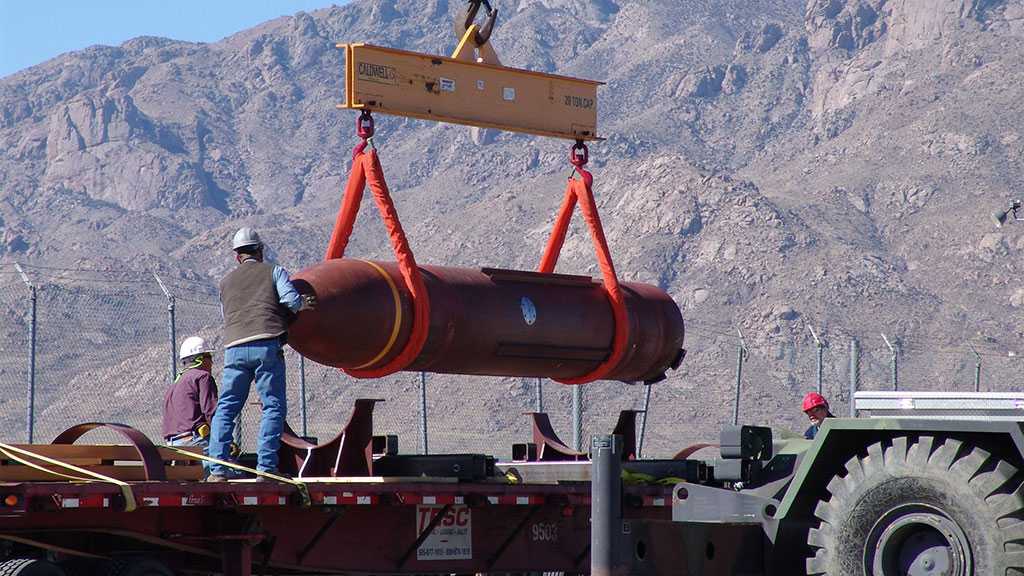 US Lawmakers Push to Send Bunker-Busting Bombs to “Israel”