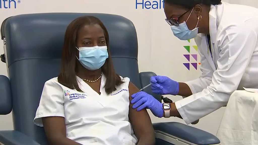 New York Nurse Given COVID-19 Vaccine As US Rollout Begins