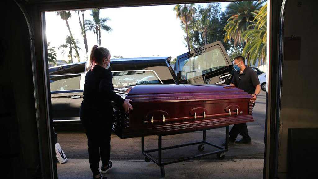 States Appeal for More Vaccine Doses as The US Covid-19 Death Toll Tops 400k
