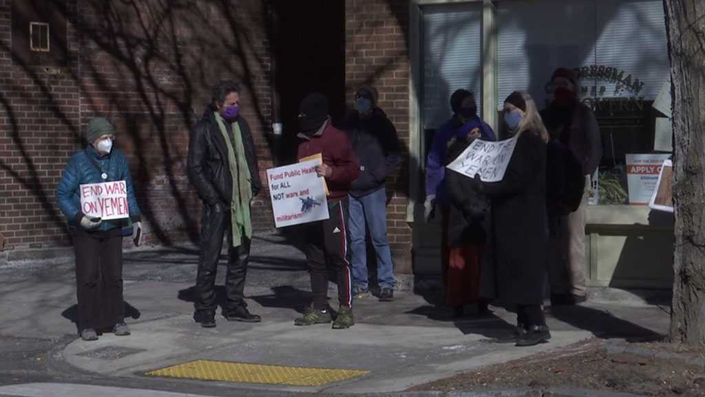 Rally to Stop War in Yemen Held Outside Massachusetts Congressman’s Office 