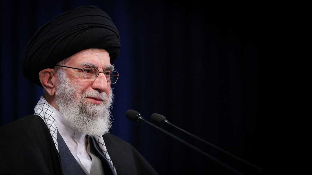 Imam Khamenei: Iranian Youth Given Role in Key Issues after Revolution