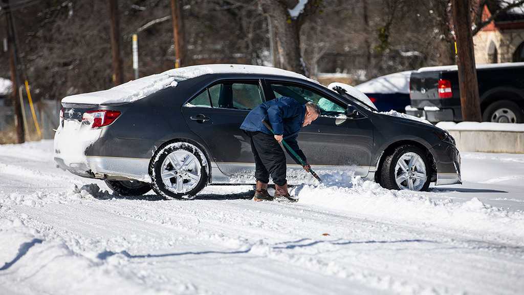 Conspiracy Theories Claim Winter Storm in Texas is “Fake”